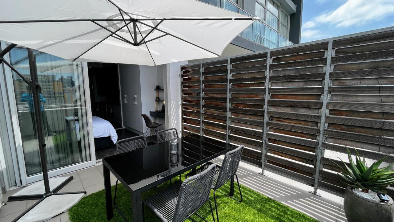 Modern Luxury Studio With Breathtaking City Views - No Load Shedding Cape Town Eksteriør bilde