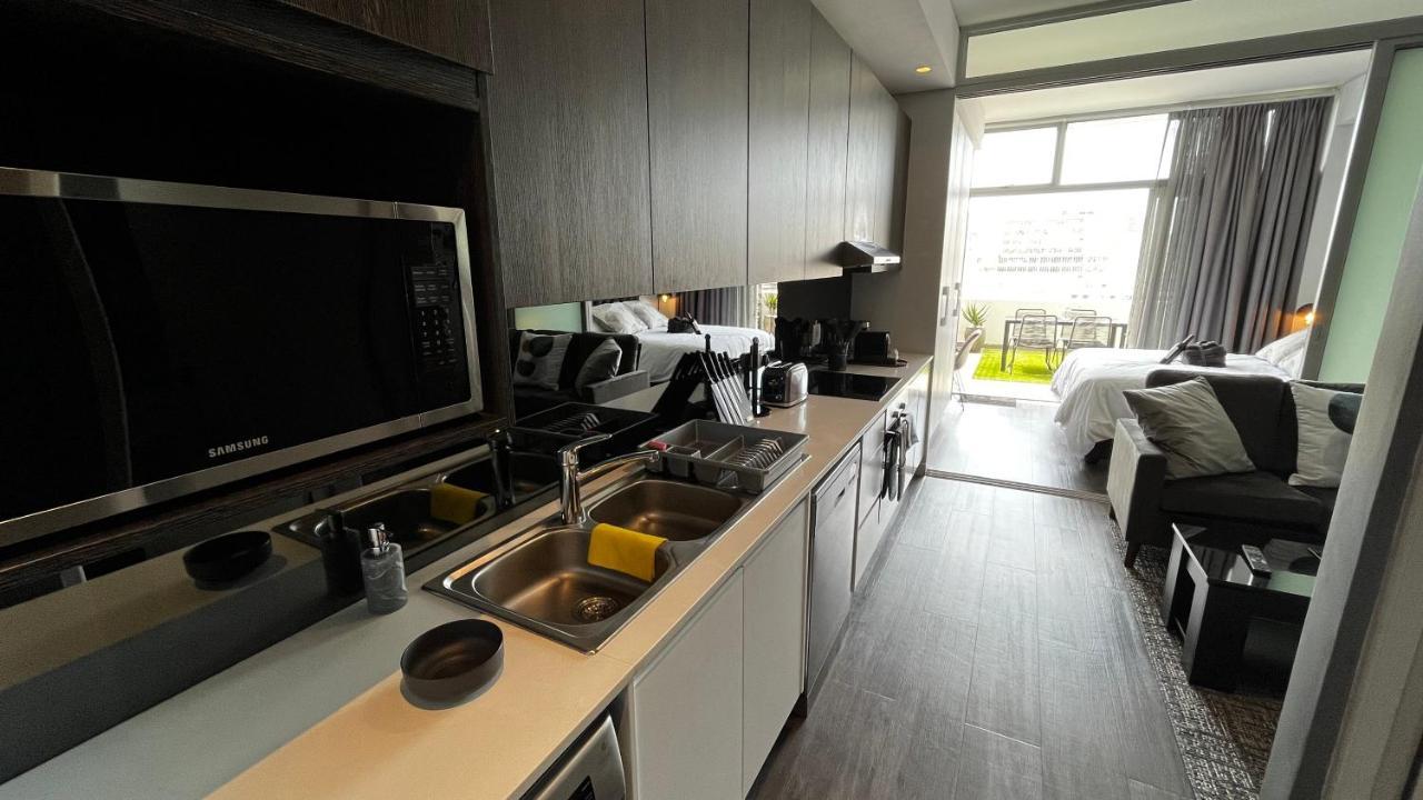 Modern Luxury Studio With Breathtaking City Views - No Load Shedding Cape Town Eksteriør bilde