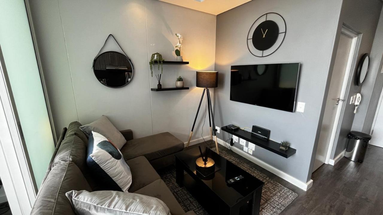 Modern Luxury Studio With Breathtaking City Views - No Load Shedding Cape Town Eksteriør bilde