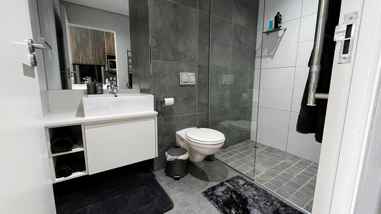 Modern Luxury Studio With Breathtaking City Views - No Load Shedding Cape Town Eksteriør bilde